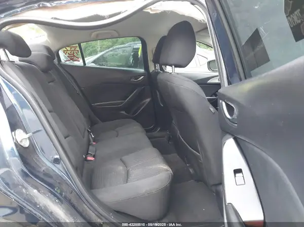 3MZBN1U75JM171443 2018 MAZDA 3 - Image 8