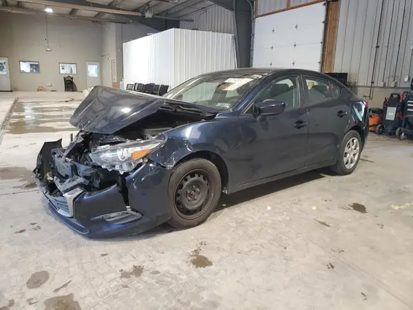 3MZBN1U75JM172916 2018 MAZDA 3 - Image 1