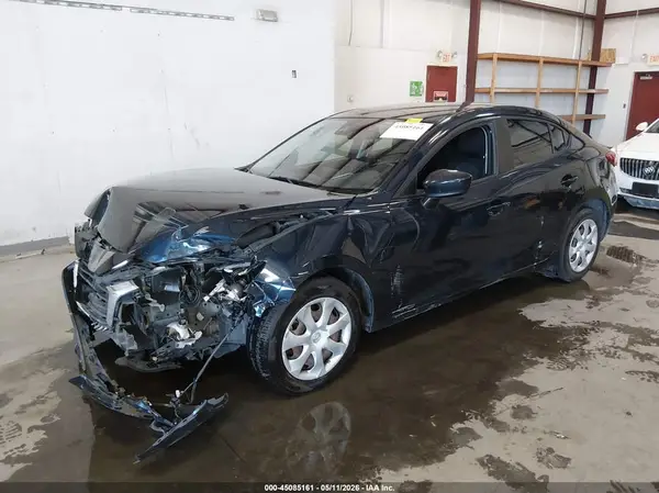 3MZBN1U75JM174133 2018 MAZDA 3 - Image 2