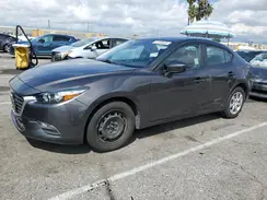 3MZBN1U75JM176206 2018 MAZDA 3