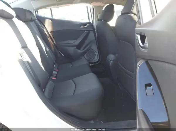 3MZBN1U75JM176948 2018 MAZDA 3 - Image 8