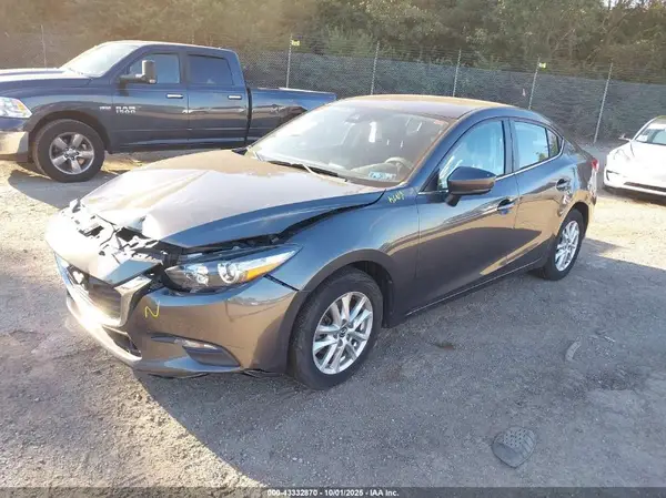 3MZBN1U75JM179672 2018 MAZDA 3 - Image 2