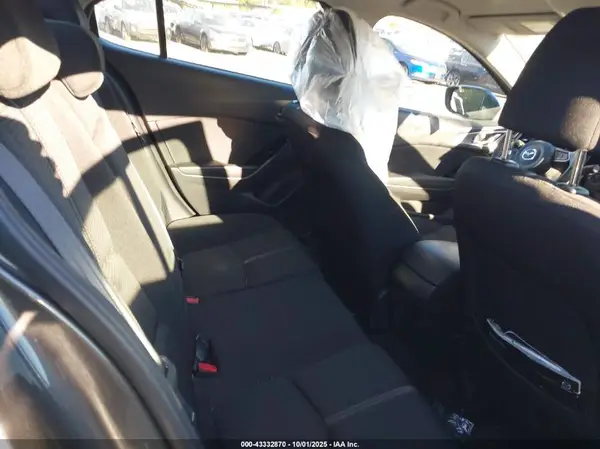 3MZBN1U75JM179672 2018 MAZDA 3 - Image 8