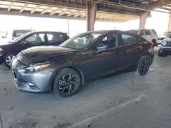 3MZBN1U75JM185469 2018 MAZDA 3