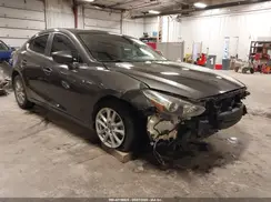 3MZBN1U75JM186184 2018 MAZDA 3