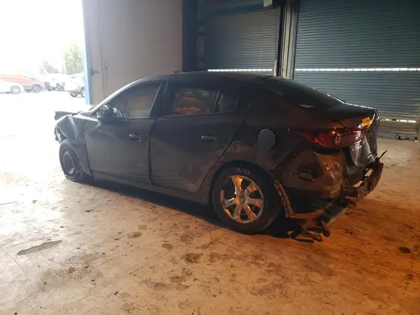 3MZBN1U75JM194687 2018 MAZDA 3 - Image 2
