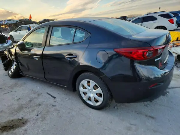 3MZBN1U75JM210757 2018 MAZDA 3 - Image 2