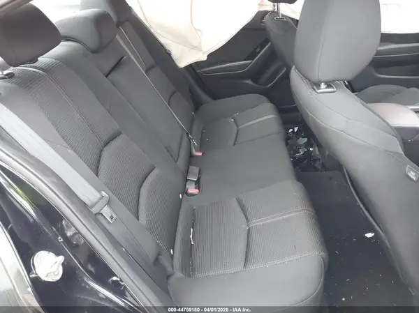 3MZBN1U75JM214842 2018 MAZDA 3 - Image 8