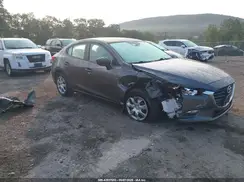 3MZBN1U75JM217465 2018 MAZDA 3