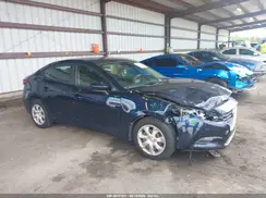 3MZBN1U75JM227638 2018 MAZDA 3