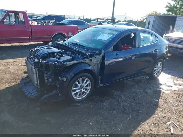 3MZBN1U75JM228790 2018 MAZDA 3 - Image 2