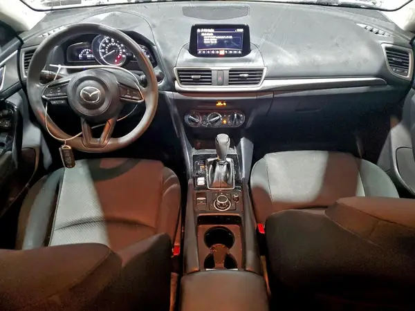 3MZBN1U75JM235349 2018 MAZDA 3 - Image 8
