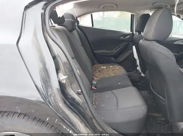 3MZBN1U75JM271235 2018 MAZDA 3 - Image 8