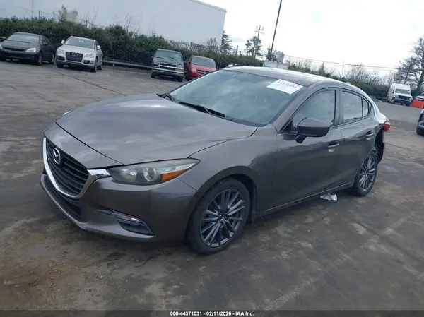 3MZBN1U76HM124741 2017 MAZDA 3 - Image 2