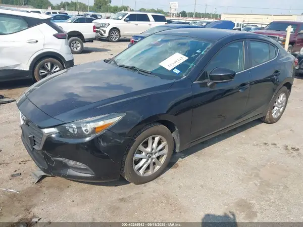 3MZBN1U76HM125467 2017 MAZDA 3 - Image 2