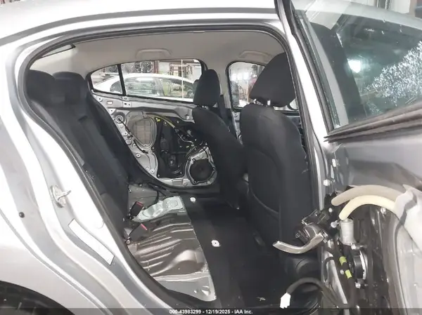 3MZBN1U76HM126537 2017 MAZDA 3 - Image 8