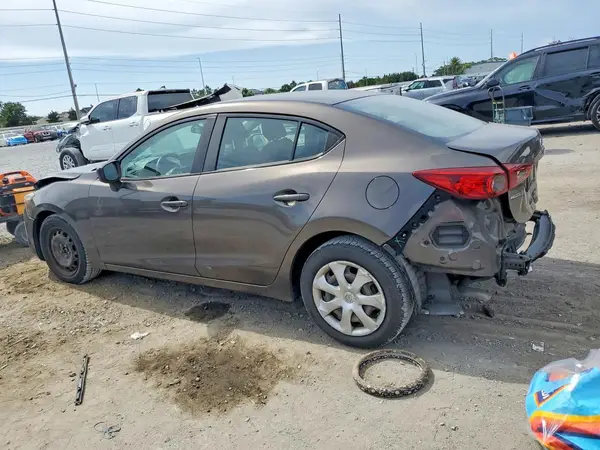 3MZBN1U76HM132158 2017 MAZDA 3 - Image 2
