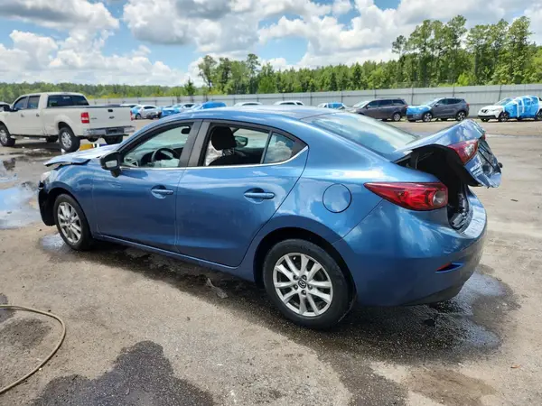3MZBN1U76HM132757 2017 MAZDA 3 - Image 2