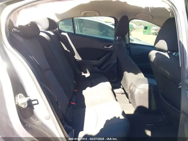 3MZBN1U76HM137912 2017 MAZDA 3 - Image 8