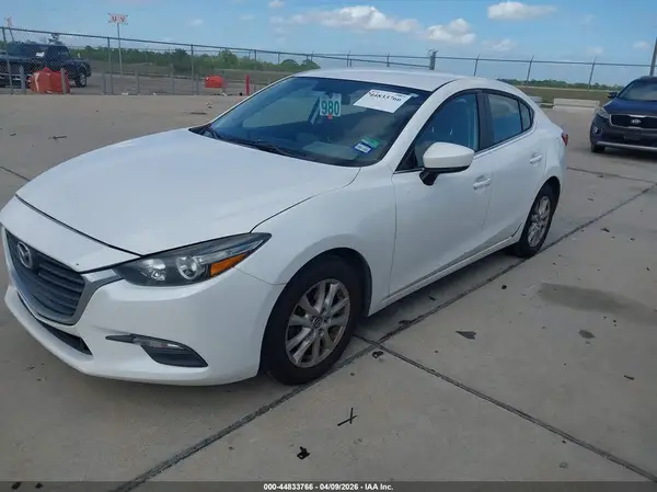 3MZBN1U76HM141328 2017 MAZDA 3 - Image 2