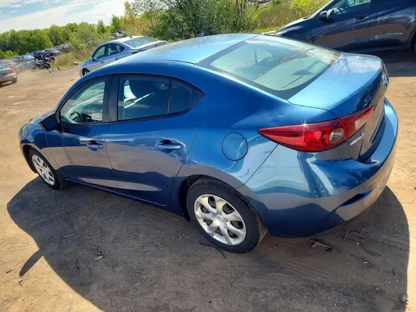 3MZBN1U76HM151888 2017 MAZDA 3 - Image 2