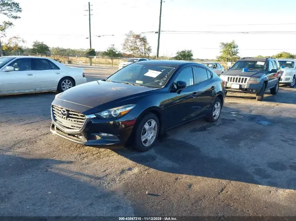 3MZBN1U76JM173220 2018 MAZDA 3 - Image 2