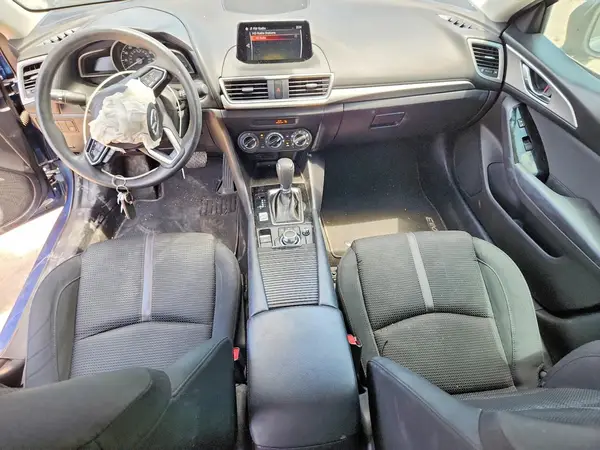 3MZBN1U76JM180510 2018 MAZDA 3 - Image 8