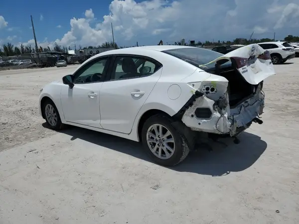 3MZBN1U76JM188817 2018 MAZDA 3 - Image 2