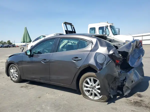 3MZBN1U76JM197534 2018 MAZDA 3 - Image 2