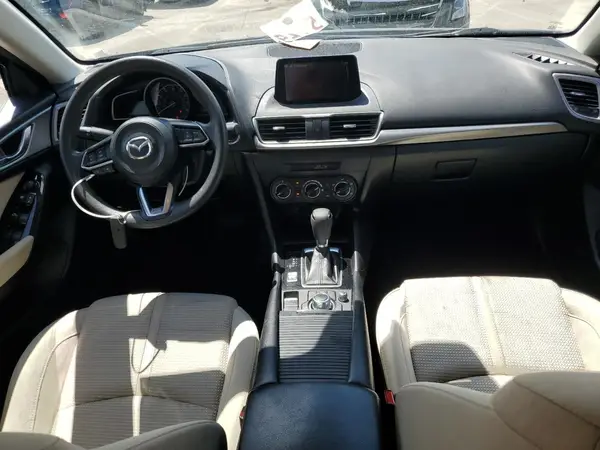 3MZBN1U76JM200674 2018 MAZDA 3 - Image 8