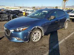 3MZBN1U76JM201467 2018 MAZDA 3