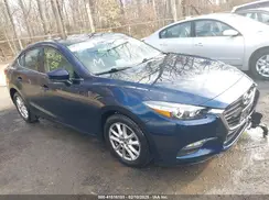 3MZBN1U76JM211657 2018 MAZDA 3