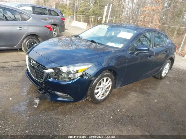 3MZBN1U76JM211657 2018 MAZDA 3 - Image 2