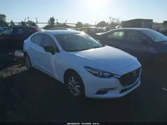 3MZBN1U76JM213019 2018 MAZDA 3