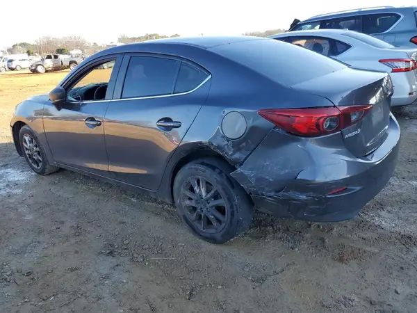 3MZBN1U76JM213618 2018 MAZDA 3 - Image 2