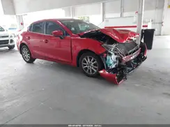 3MZBN1U76JM229639 2018 MAZDA 3