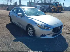 3MZBN1U76JM231732 2018 MAZDA 3