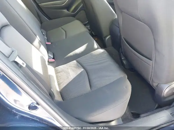 3MZBN1U76JM236123 2018 MAZDA 3 - Image 8