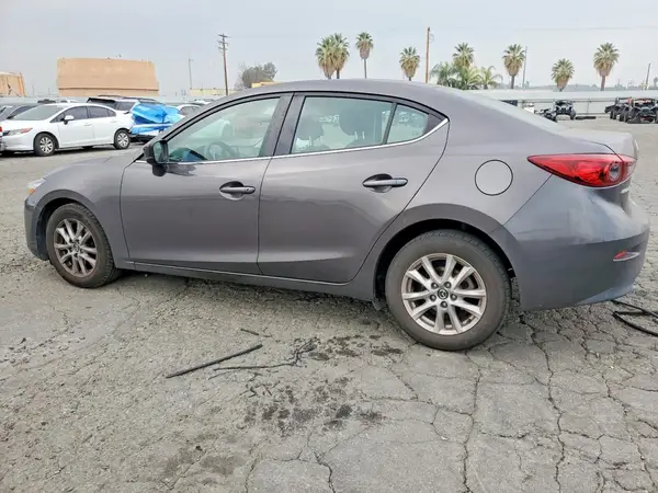 3MZBN1U76JM239118 2018 MAZDA 3 - Image 2