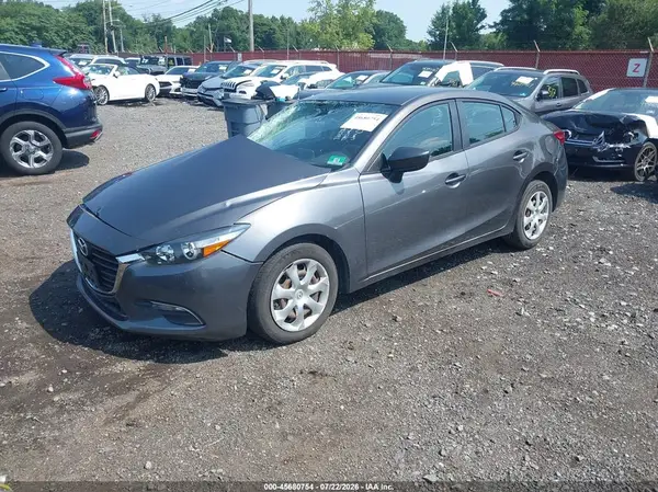 3MZBN1U76JM240382 2018 MAZDA 3 - Image 2