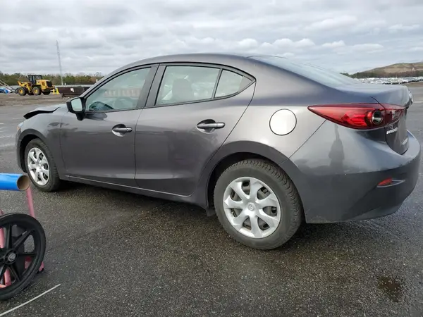 3MZBN1U76JM240673 2018 MAZDA 3 - Image 2