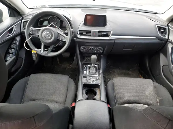 3MZBN1U76JM240673 2018 MAZDA 3 - Image 8