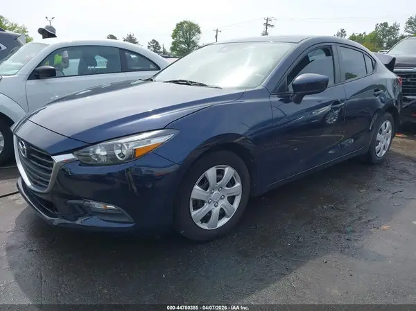 3MZBN1U76JM258963 2018 MAZDA 3 - Image 2