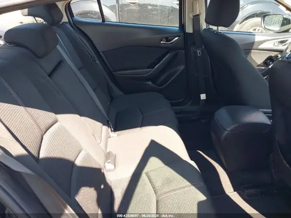 3MZBN1U76JM274435 2018 MAZDA 3 - Image 8
