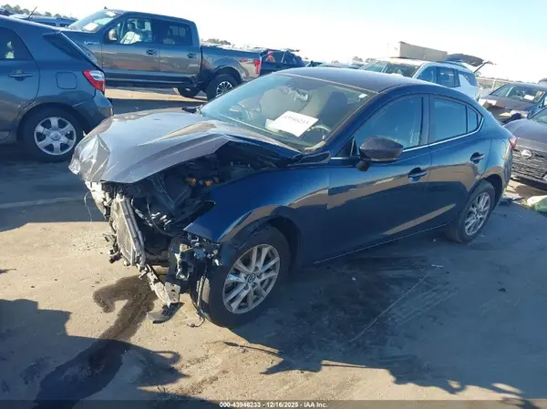 3MZBN1U77HM103638 2017 MAZDA 3 - Image 2