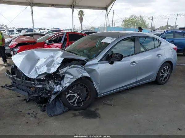 3MZBN1U77HM104532 2017 MAZDA 3 - Image 2
