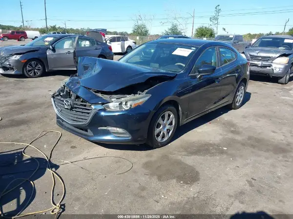 3MZBN1U77HM104966 2017 MAZDA 3 - Image 2