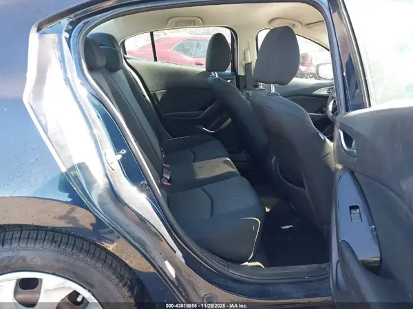 3MZBN1U77HM104966 2017 MAZDA 3 - Image 8