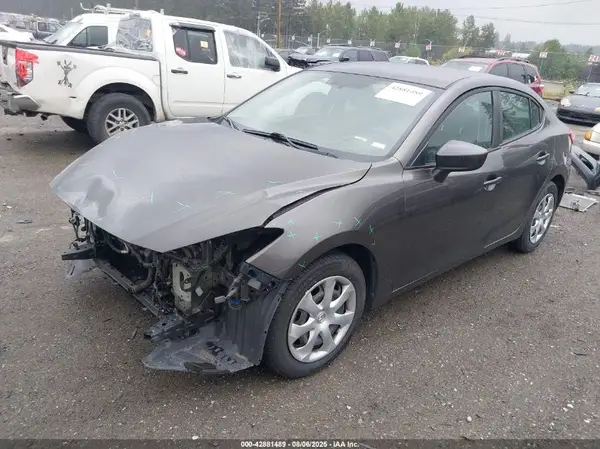3MZBN1U77HM108029 2017 MAZDA 3 - Image 2