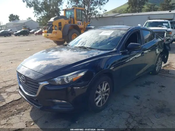 3MZBN1U77HM108063 2017 MAZDA 3 - Image 2